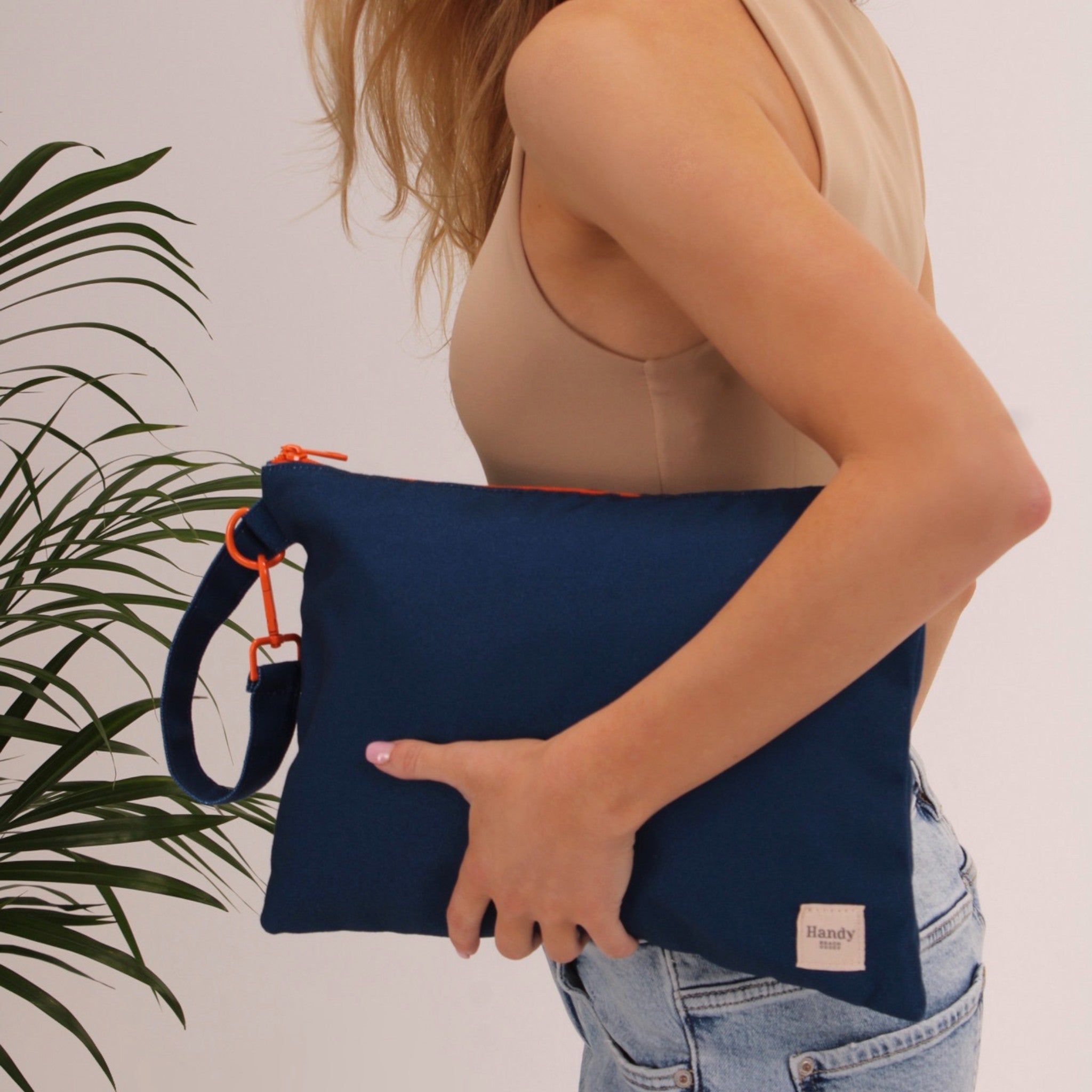 HANDY BLUE - POUCH WITH WRISTLET BUCKLE