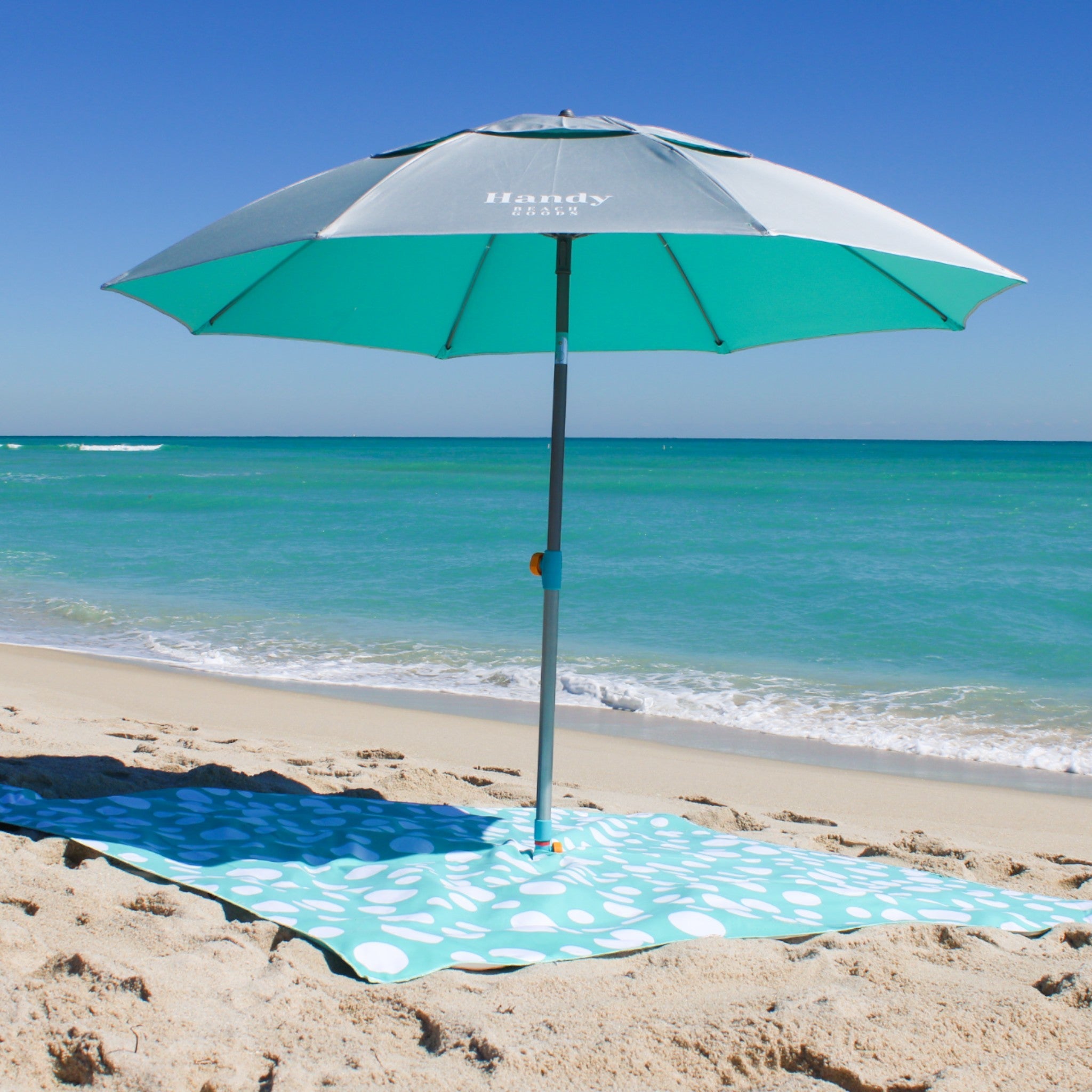 TEAL & DOTS - BEACH BLANKET AND HANDY BEACH UMBRELLA